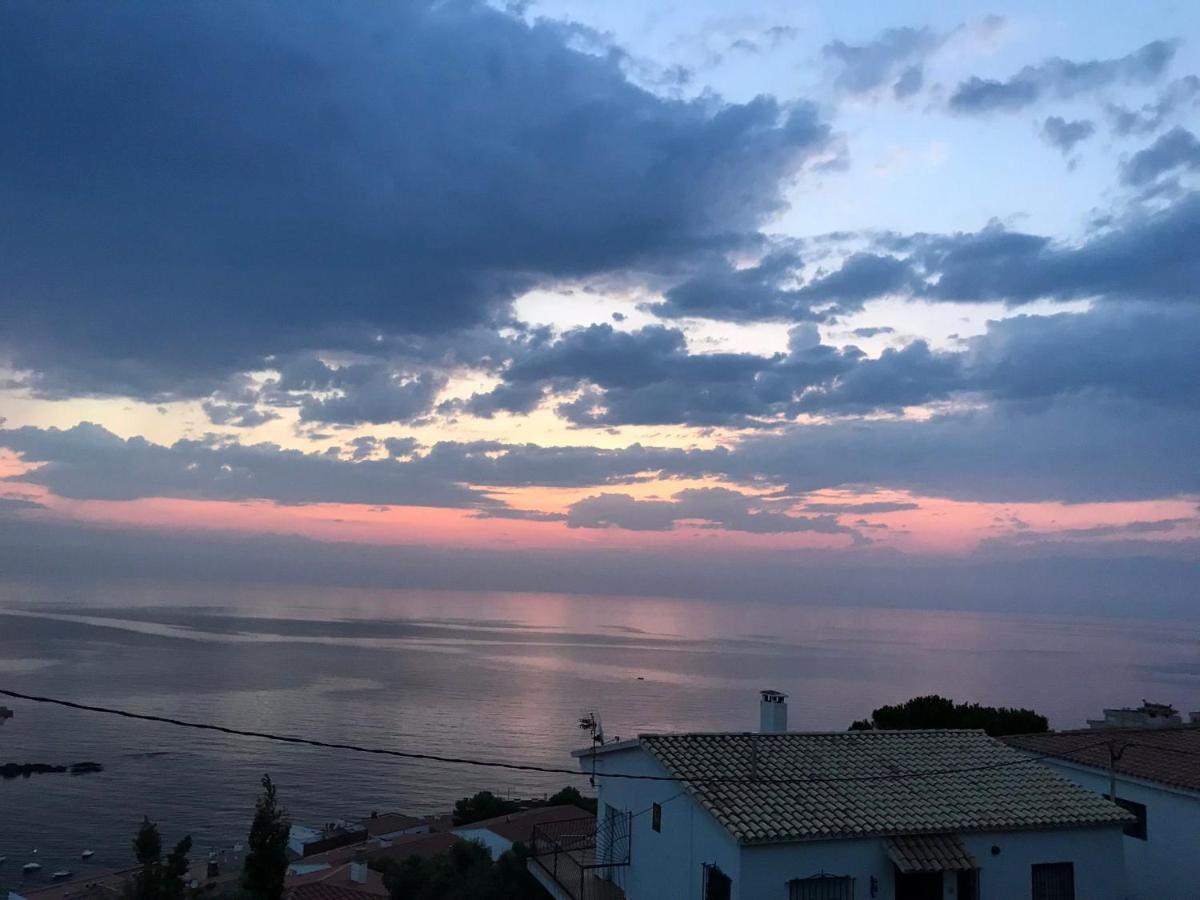 Apartment Sea View Llança Εξωτερικό φωτογραφία