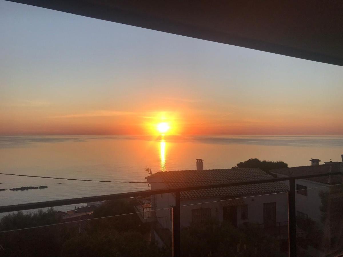 Apartment Sea View Llança Εξωτερικό φωτογραφία